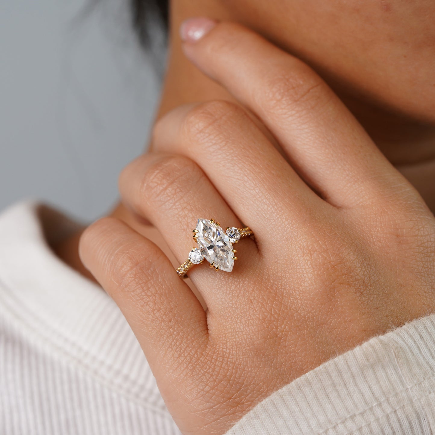 Oval Solitaire Engagement Ring – 2 CT Lab Grown Diamond