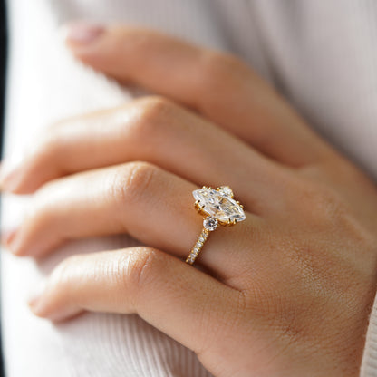 Oval Solitaire Engagement Ring – 2 CT Lab Grown Diamond
