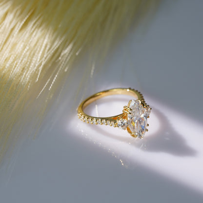 Oval Solitaire Engagement Ring – 2 CT Lab Grown Diamond