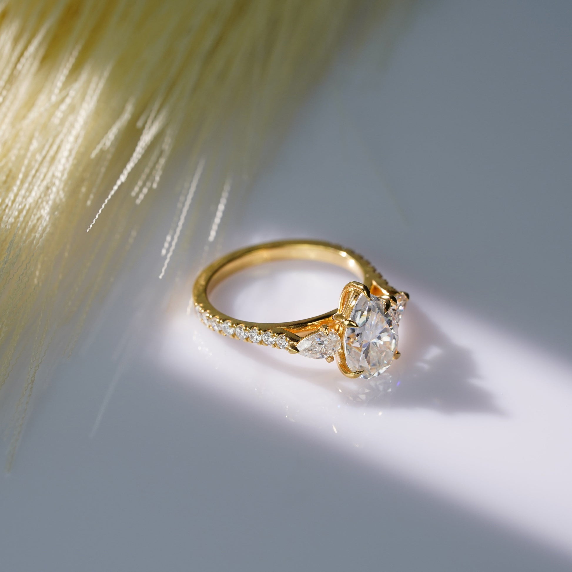 Oval Solitaire Engagement Ring – 2 CT Lab Grown Diamond