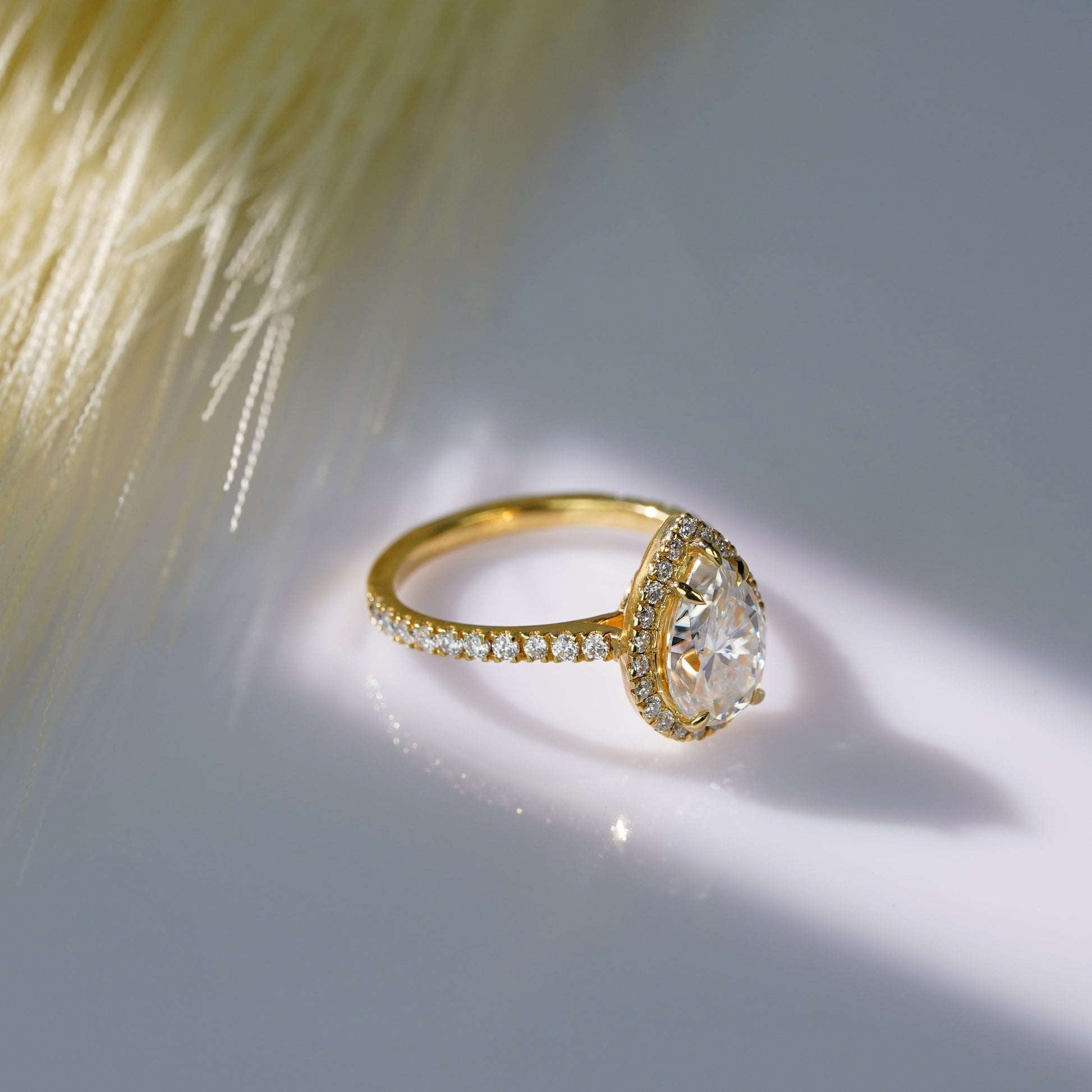 Oval Solitaire Engagement Ring – 2 CT Lab Grown Diamond
