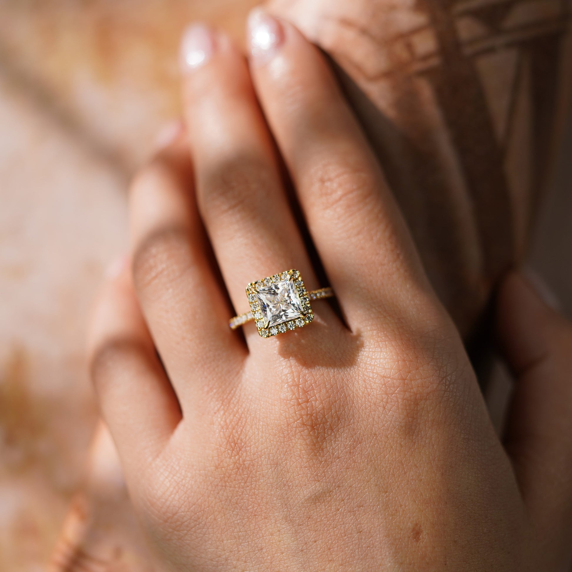 Oval Solitaire Engagement Ring – 2 CT Lab Grown Diamond