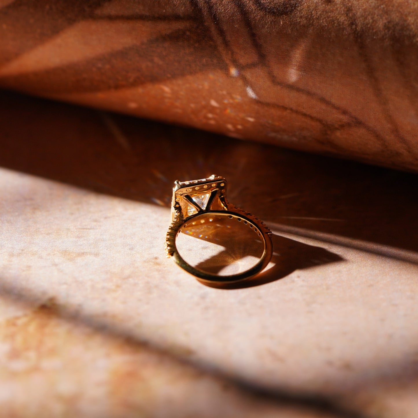 Oval Solitaire Engagement Ring – 2 CT Lab Grown Diamond