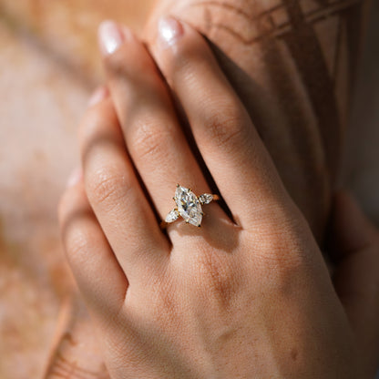 Oval Solitaire Engagement Ring – 2 CT Lab Grown Diamond