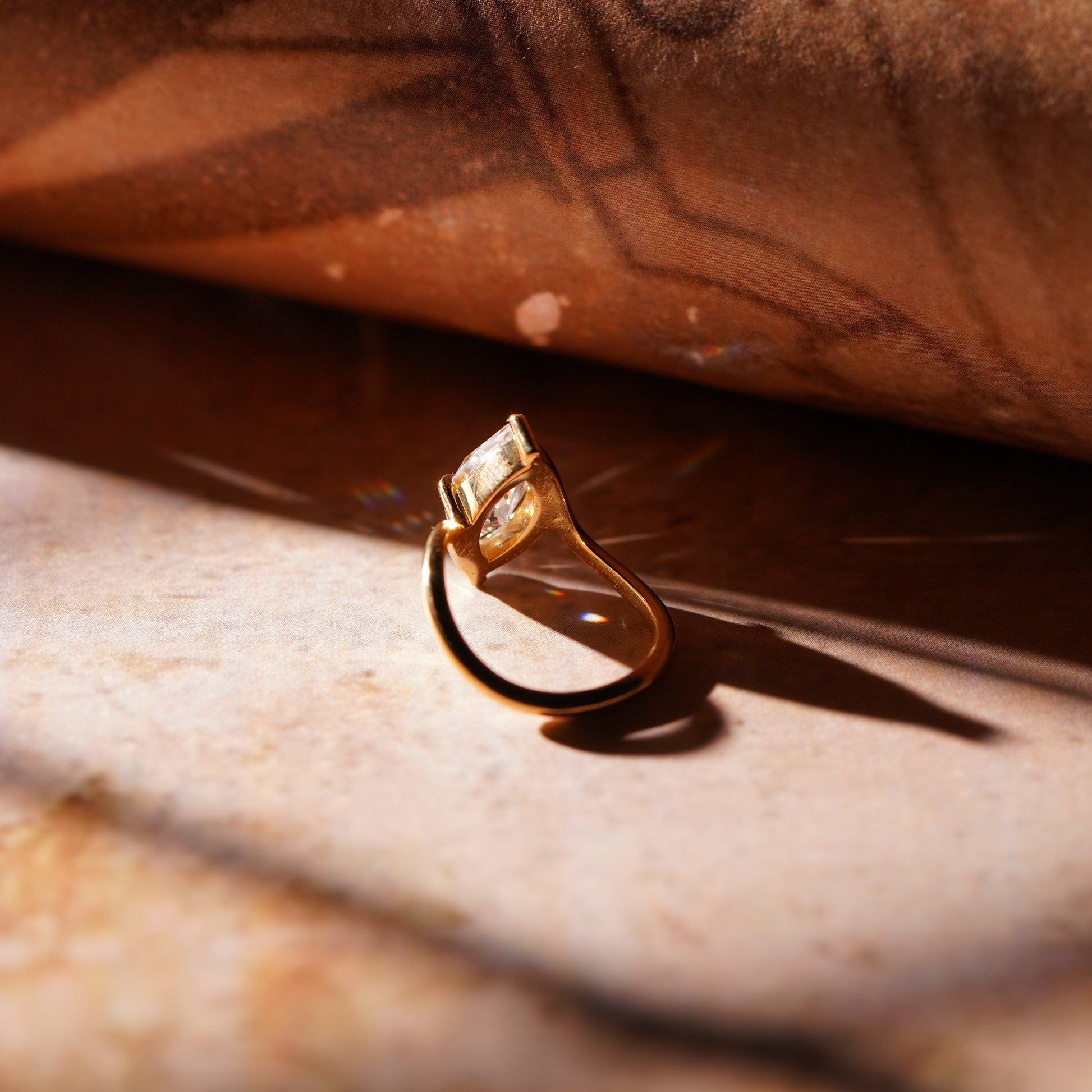 Oval Solitaire Engagement Ring – 2 CT Lab Grown Diamond