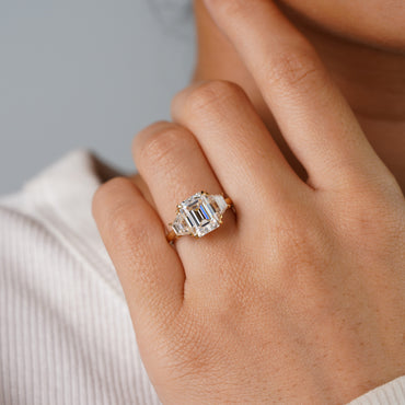 Oval Solitaire Engagement Ring – 2 CT Lab Grown Diamond