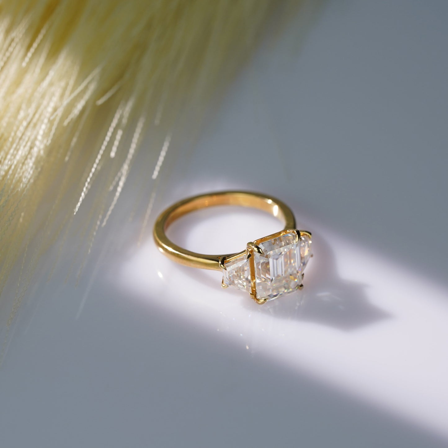 Oval Solitaire Engagement Ring – 2 CT Lab Grown Diamond