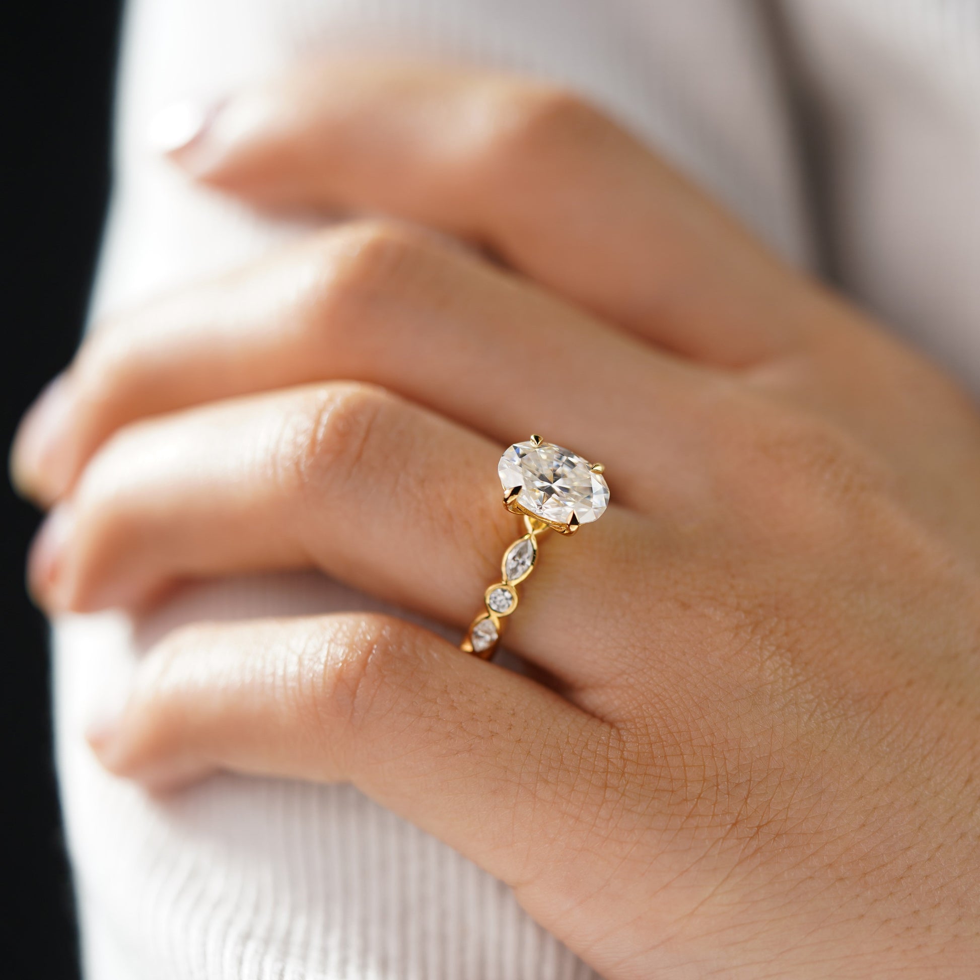 Oval Solitaire Engagement Ring – 2 CT Lab Grown Diamond