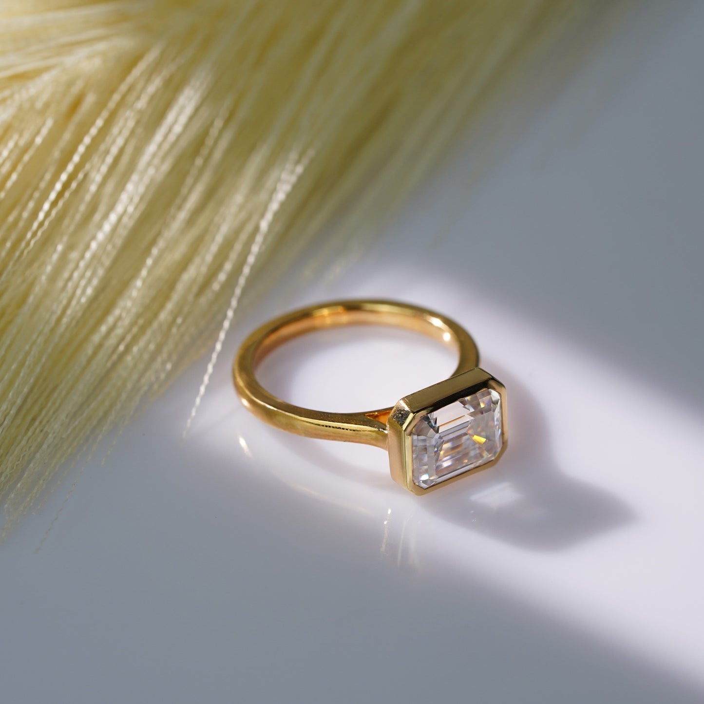 Oval Solitaire Engagement Ring – 2 CT Lab Grown Diamond