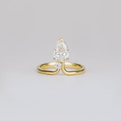 1.12 TCW Pear & Round Cut Lab Grown Diamond Engagement Ring