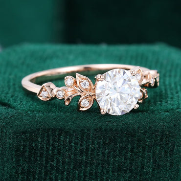 1 CT Round Shaped Floral Inspired Lab Grown Diamond Engagement Ring