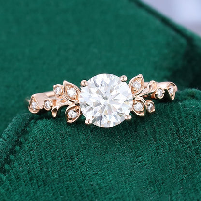 1 CT Round Shaped Floral Inspired Lab Grown Diamond Engagement Ring