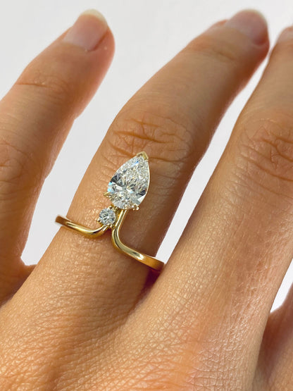 1.12 TCW Pear & Round Cut Lab Grown Diamond Engagement Ring