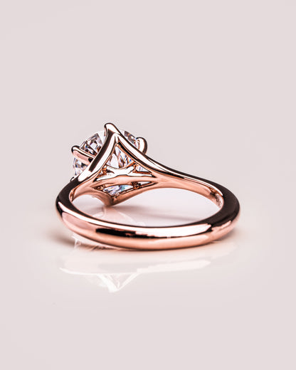 1.9 CT Round Solitaire Lab Grown Diamond Engagement Ring