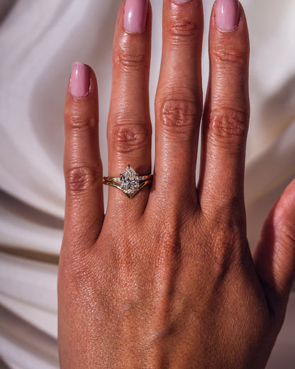 V-Shaped Classic Curved Wedding Band