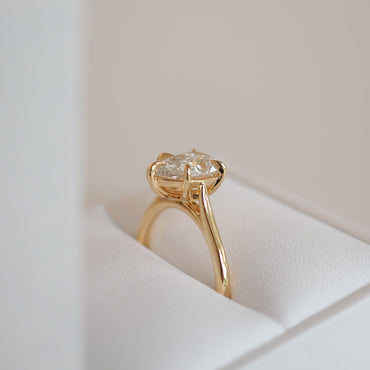 2 CT Pear Cut Solitaire Lab Grown Diamond Engagement Ring