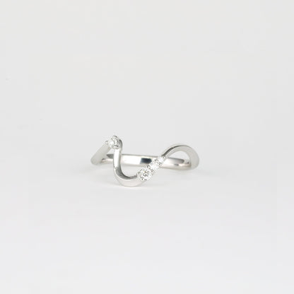 0.11 TCW Round Stones Waved Lab Grown Diamond Wedding Band