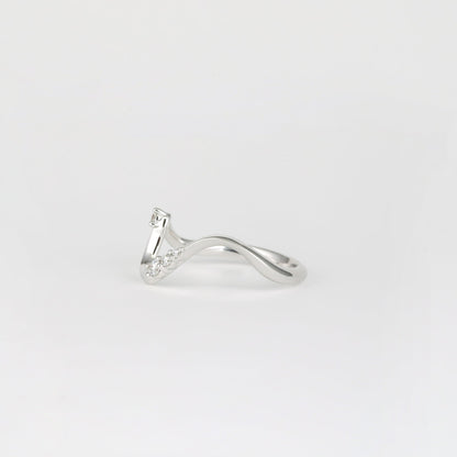 0.11 TCW Round Stones Waved Lab Grown Diamond Wedding Band