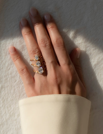 1 CT Oval Cut Solitaire Lab Grown Diamond Ring With Sunrise Styled Wedding Band