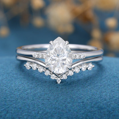 1 CT Pear Cut Nature Inspired Moissanite Bridal Set (US Size 7 Ready To Ship)
