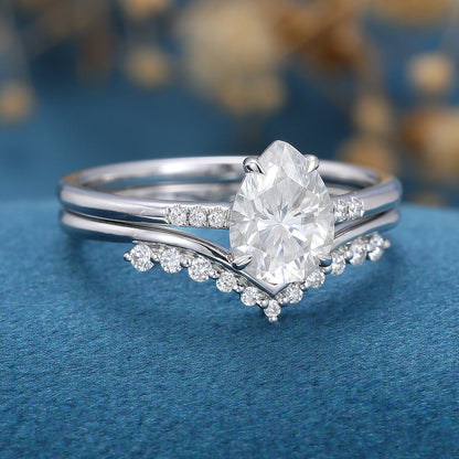1 CT Pear Cut Nature Inspired Moissanite Bridal Set (US Size 7 Ready To Ship)