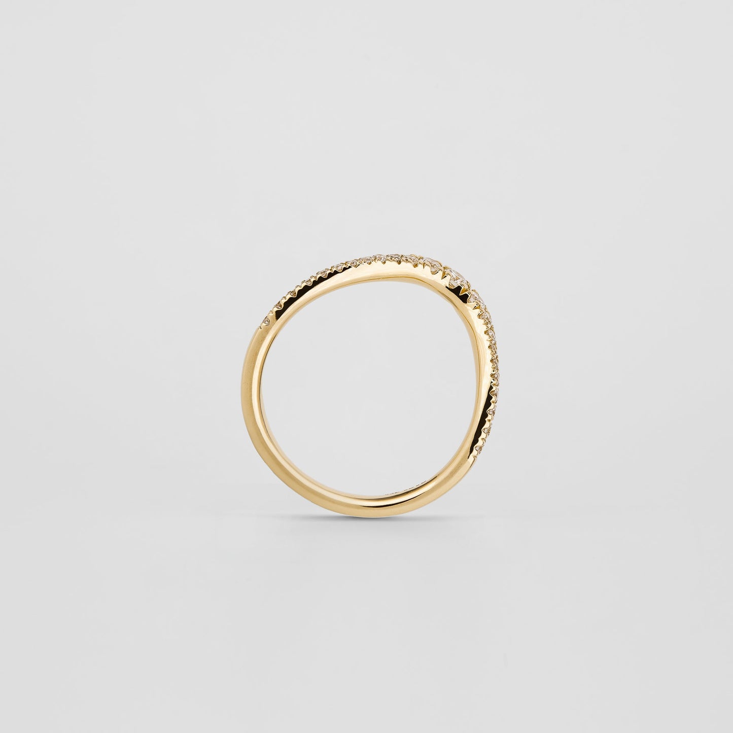 0.20 TCW Round Stones Curved Lab Grown Diamond Wedding Band