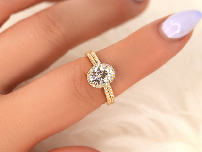 1.5 CT Oval Cut Halo & Pave Lab Grown Diamond Bridal Ring Set