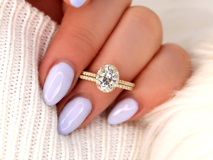 1.5 CT Oval Cut Halo & Pave Lab Grown Diamond Bridal Ring Set