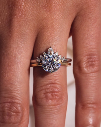 0.34 CT Pear Stones Curved Style Lab Grown Diamond Wedding Band