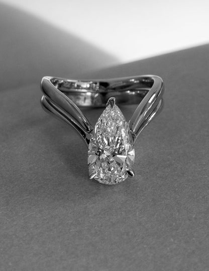 2.5 CT Pear Cut Solitaire Lab Grown Diamond Ring With Classic Eve Plain Band