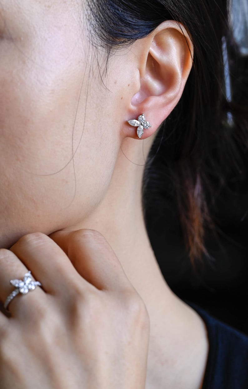 0.20 TCW Round & Marquise Cut Moissanite Stud Earrings in Gold 6