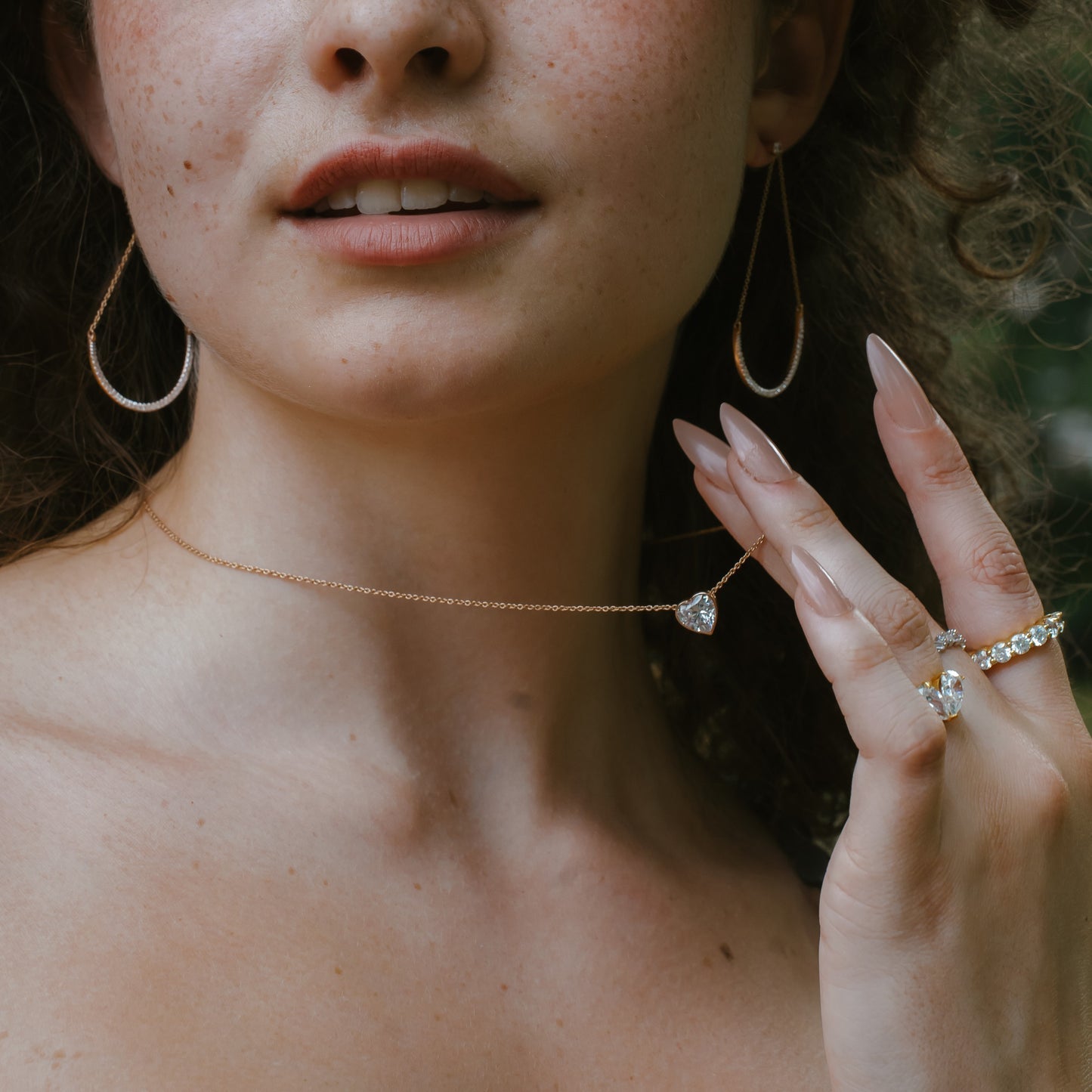 2.0 CT Heart Moissanite Diamond Solitaire Pendant Necklace in Solid Gold 3