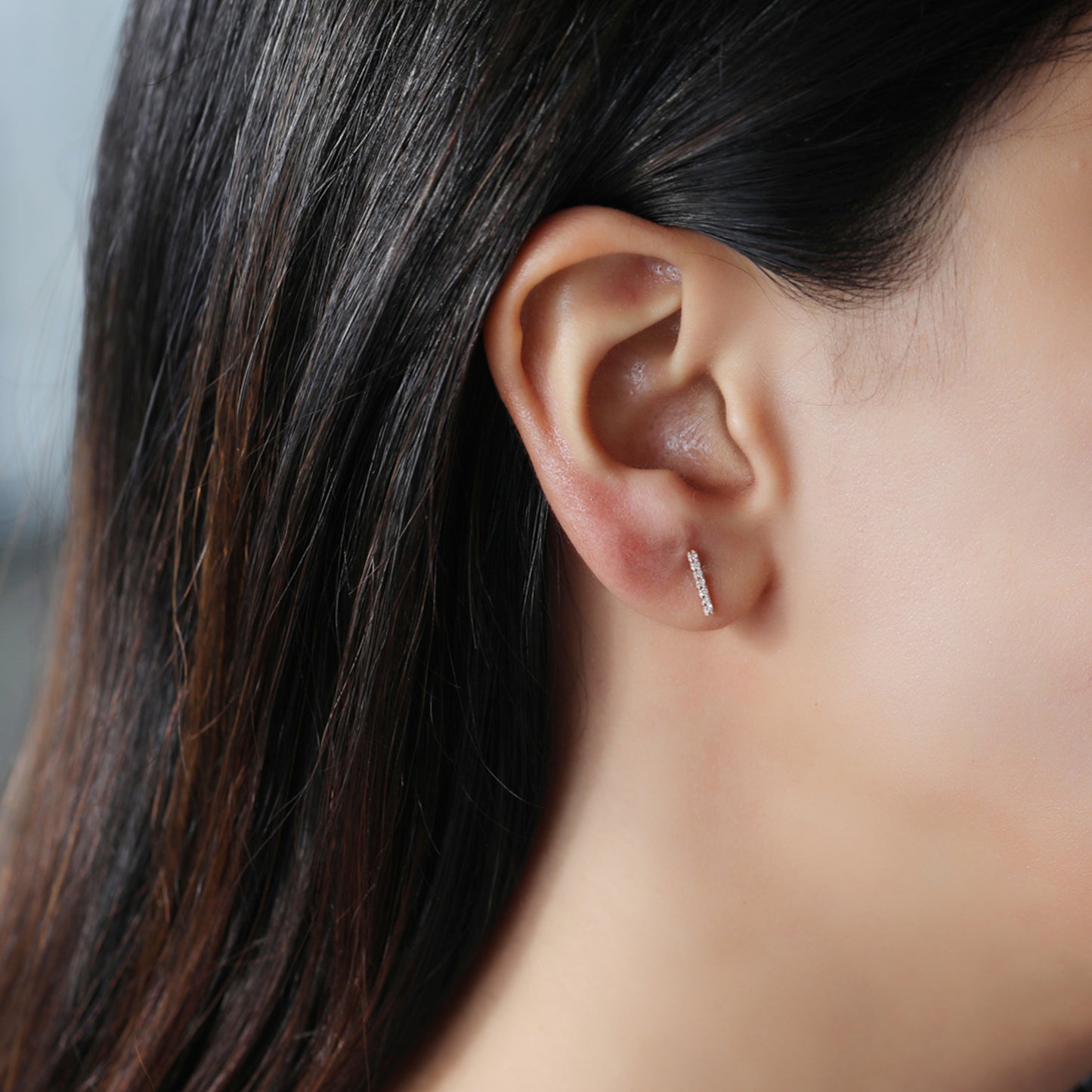 0.30 TCW Round Cut Moissanite Bar Stud Earrings in Gold 8