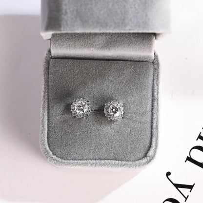 0.70 TCW Round Cut Moissanite Halo Stud Earrings in Gold 8