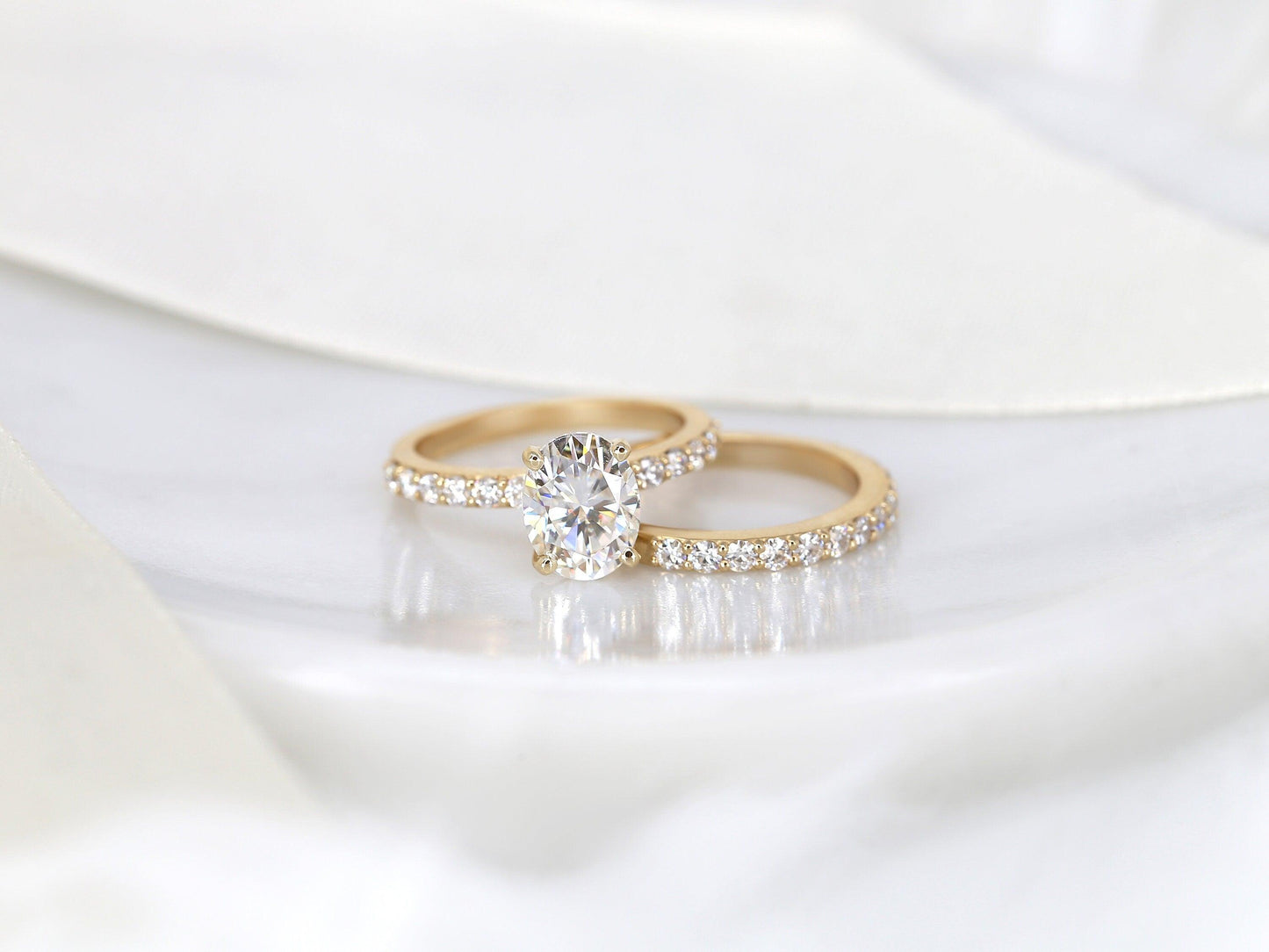 2 CT Oval Cut Bubble Halo & Pave Lab Grown Diamond Bridal Ring Set