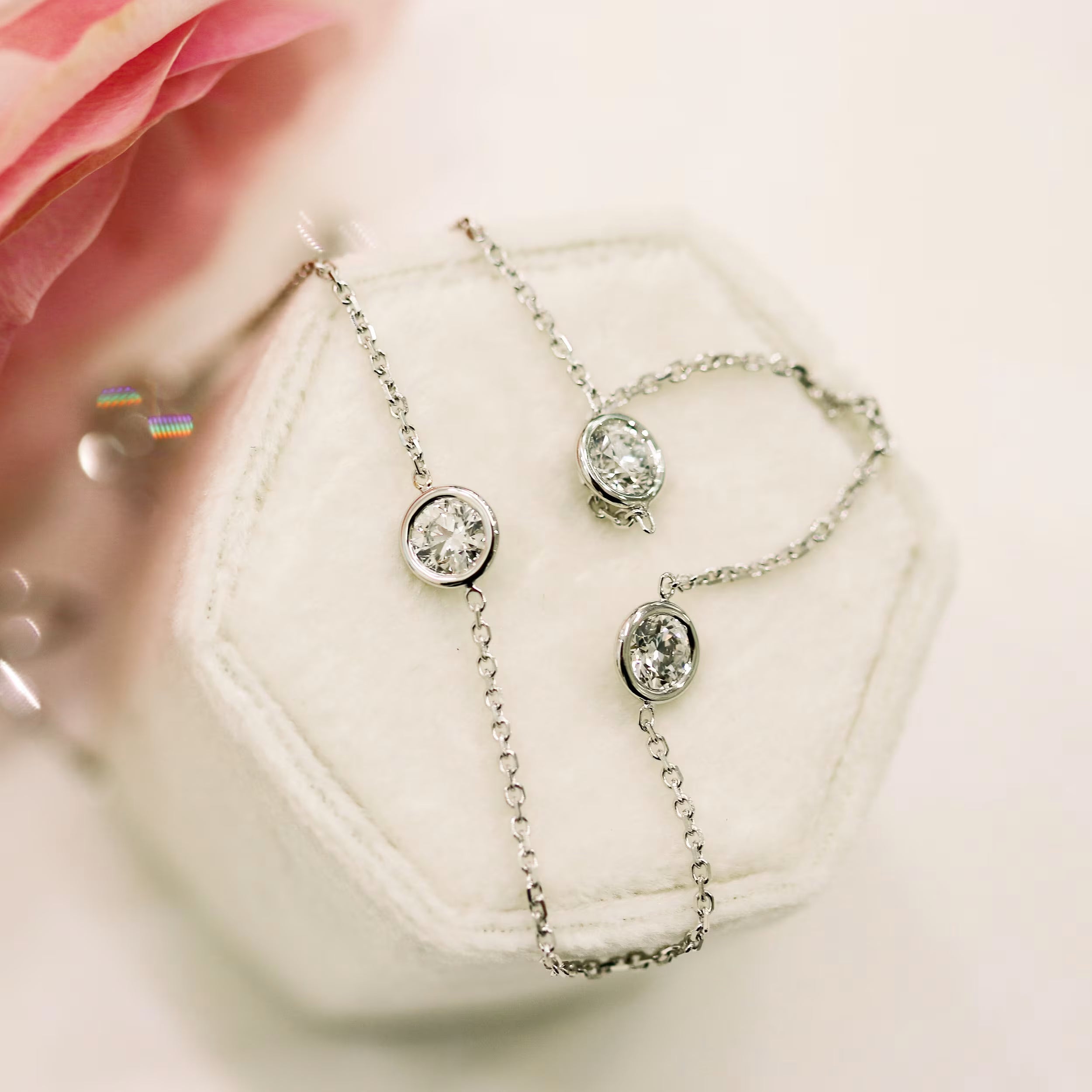 0.30 TCW Round Moissanite Diamond Floating Diamond Bezel Necklace in Solid Gold 1