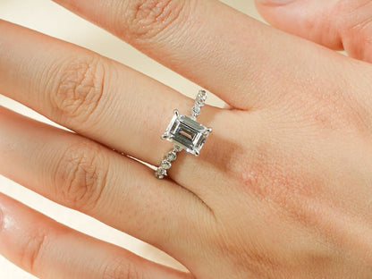 Stunning 1.0 - 2.0 CT Emerald Moissanite Engagement Ring with Hidden Halo Design 8