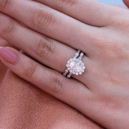 1.5 CT Oval Cut Vintage Style Lab Grown Diamond Bridal Ring Set