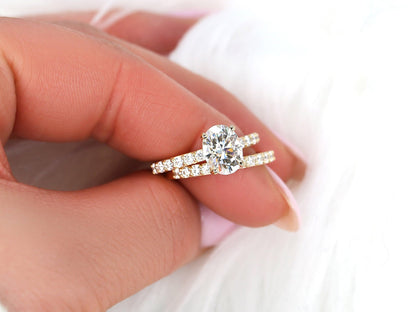 2 CT Oval Cut Bubble Halo & Pave Lab Grown Diamond Bridal Ring Set