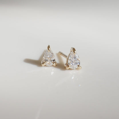2.0 TCW Pear Cut Moissanite Stud Earrings in Gold 2