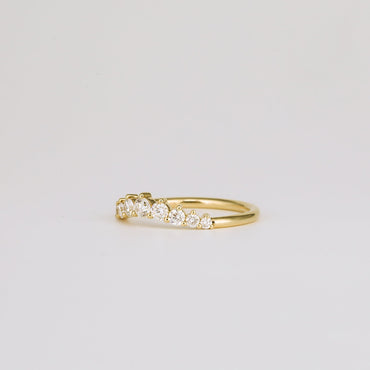 0.31 TCW Round Stones Curved Lab Grown Diamond Wedding Band