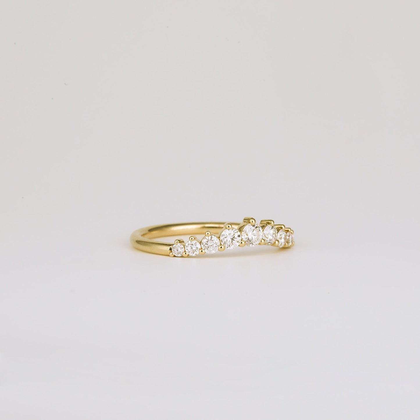 0.31 TCW Round Stones Curved Lab Grown Diamond Wedding Band