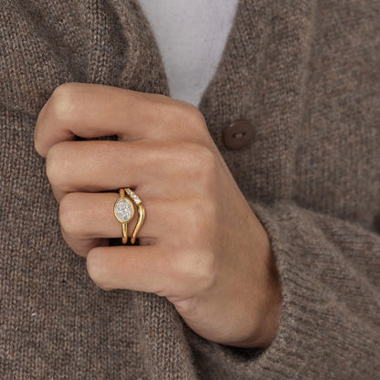 Timeless 0.1 TCW Round Stones Semi Pace Bezel Wedding Band