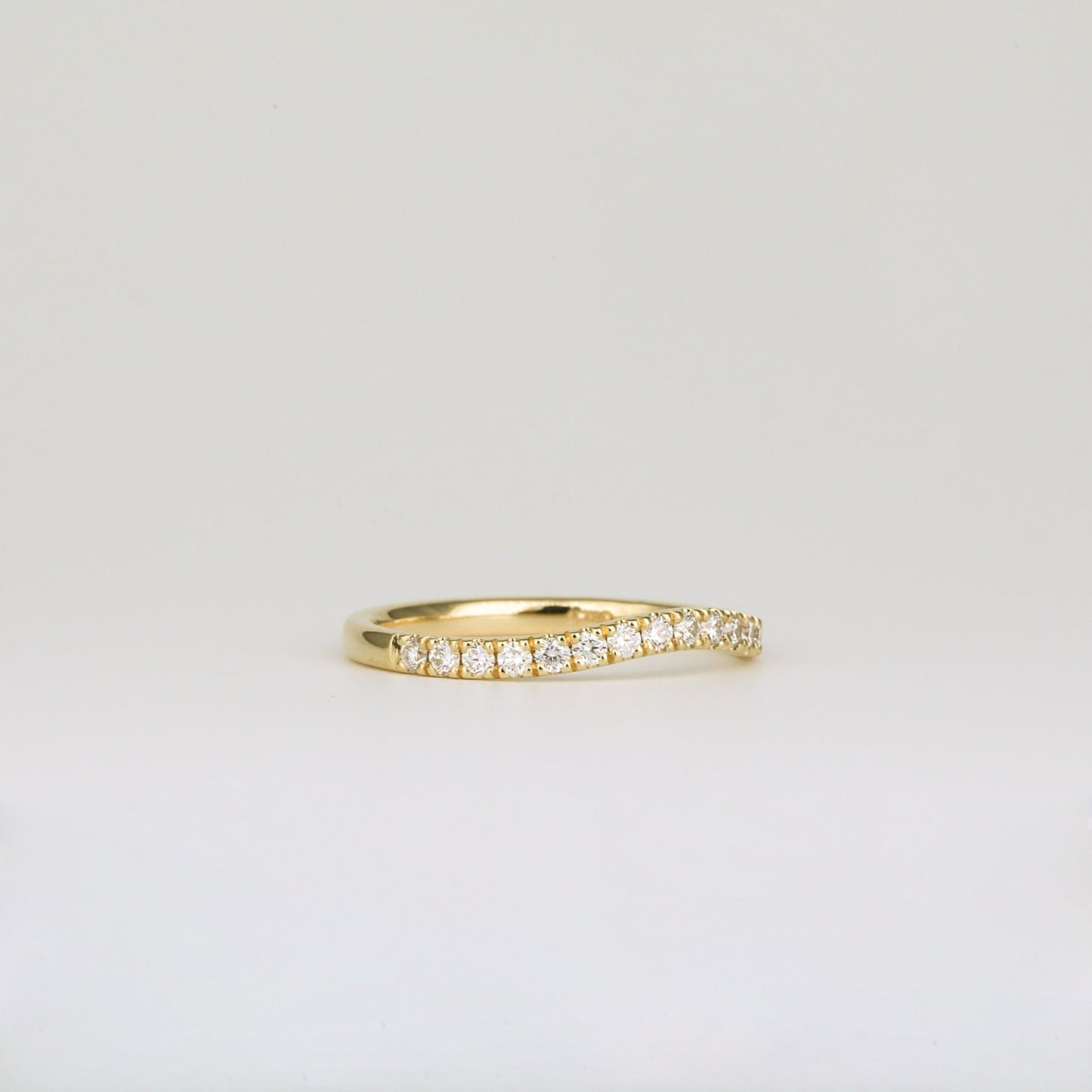 0.33 TCW Round Stones Curved Lab Grown Diamond Wedding Band