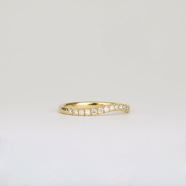 0.33 TCW Round Stones Curved Lab Grown Diamond Wedding Band