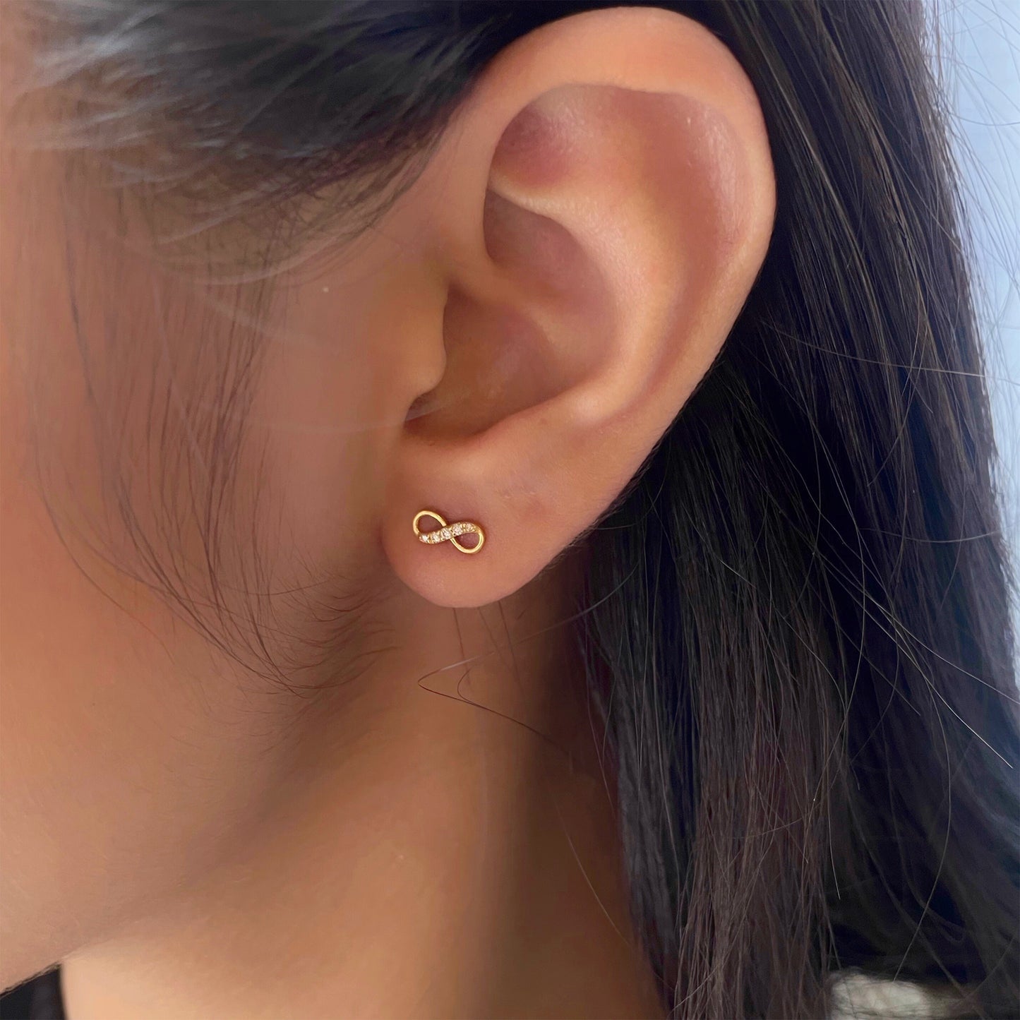 0.30 TCW Round Cut Moissanite Infinity Stud Earrings in Gold 6