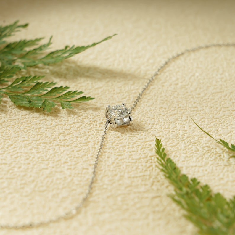 0.17 CT Moissanite Diamond Cross Pendant Necklace in Solid Gold 5