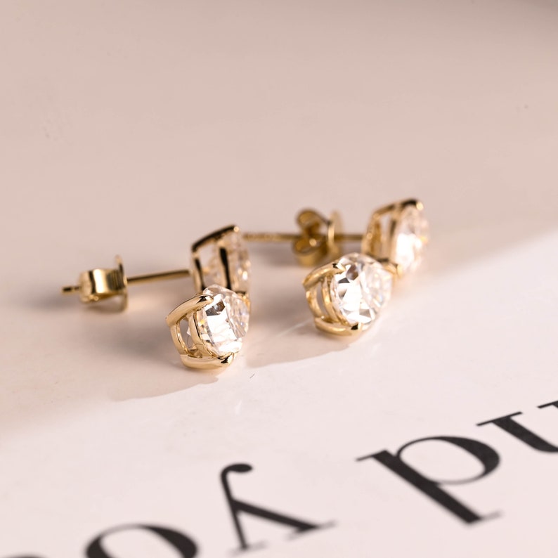 1.0 TCW Pear Cut Moissanite Drop Earrings in Gold 5