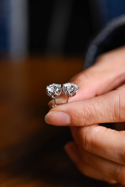 1.0 TCW Round Cut Moissanite Stud Earrings in Gold 4