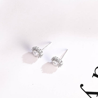 1.20 TCW Round Cut Moissanite Halo Stud Earrings in Gold 5